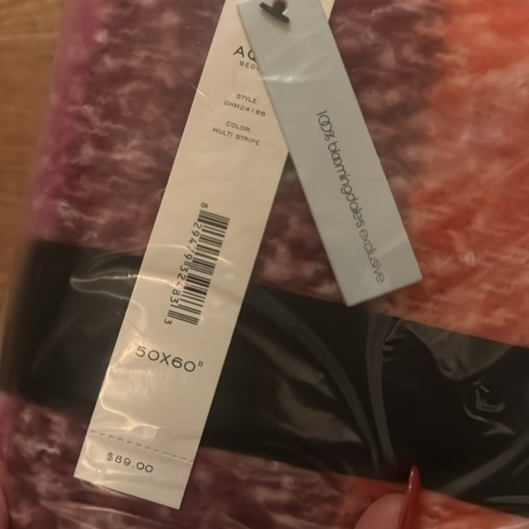 Bloomingdales Exclusive - Picture 2 of 4